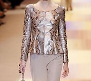 &bdquo;Armani Prive&ldquo; auk&scaron;tosios mados modelis