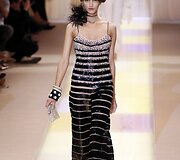 &bdquo;Armani Prive&ldquo; auk&scaron;tosios mados modelis