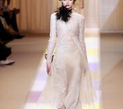 &bdquo;Armani Prive&ldquo; auk&scaron;tosios mados modelis