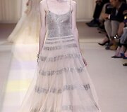 &bdquo;Armani Prive&ldquo; auk&scaron;tosios mados modelis