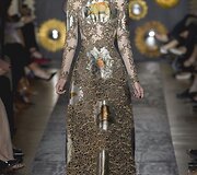 &bdquo;Valentino&ldquo; auk&scaron;tosios mados modelis
