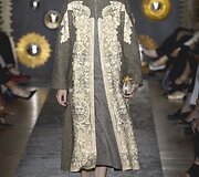 &bdquo;Valentino&ldquo; auk&scaron;tosios mados modelis