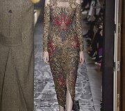 &bdquo;Valentino&ldquo; auk&scaron;tosios mados modelis