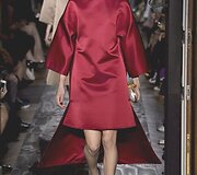 &bdquo;Valentino&ldquo; auk&scaron;tosios mados modelis