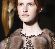 &bdquo;Valentino&ldquo; auk&scaron;tosios mados modelis