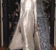 &bdquo;Valentino&ldquo; auk&scaron;tosios mados modelis