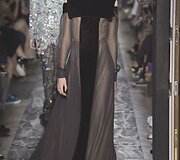&bdquo;Valentino&ldquo; auk&scaron;tosios mados modelis
