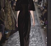 &bdquo;Valentino&ldquo; auk&scaron;tosios mados modelis