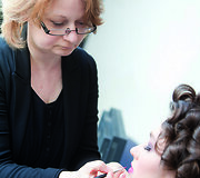 Vizažistė Lilija Bytautaitė ir manekenė Lina