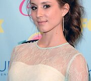 Troian Bellisario