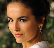 Camilla Belle &scaron;venčia 27-ąjį gimtadienį