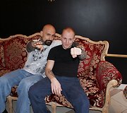 Robertas LaSardo Vilniuje atsinaujino savo tatuiruotę