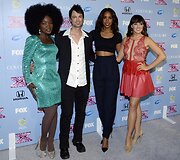 Teisėja Kelly Rowland su savo mokinėmis Lillie McCloud, Jeffu Guttu ir Rachel Potter
