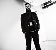&bdquo;Hurts&ldquo; ir &bdquo;Golden Parazyth&ldquo; koncerto užkulisiai