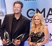 Geriausias vokalistas Blake'as Sheltonas ir geriausia vokalistė Miranda Lambert