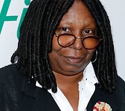 Whoopi Goldberg &scaron;venčia 58-ąjį gimtadienį