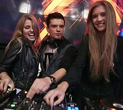Laura Devlia&scaron;ovaitė, Jonas Nainys-Jovani ir Viktorija Vaidžiulytė