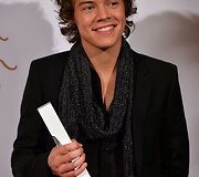 Dainininkas Harry Stylesas pelnė Geriausio briti&scaron;ko stiliaus apdovanojimą