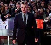 2 vieta &ndash; Robertas Pattinsonas