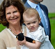 &Scaron;vedijos karalienė Silvia su anūke Estelle