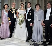 &Scaron;vedijos karalienė Silvia ir karalius Carlas Gustafas XVI su dukra Victoria, jos vyru Danieliu ir jo tėvais