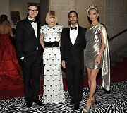 Justinas Timberlake'as, Anna Wintour, Marcas Jacobsas ir Kate Moss