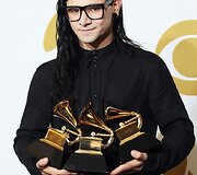 Skrillexas &scaron;venčia 26-ąjį gimtadienį
