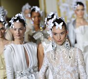 &bdquo;Alexis Mabille&ldquo; kolekcijos pristatymas