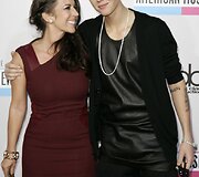 Dainininkas Justinas Bieberis su mama Pattie Mallette