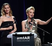 Eva Herzigova ir Sharon Stone