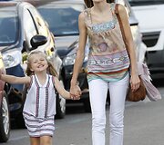 Ispanijos karalienė Letizia su dukra Leonor 2010-aisiais