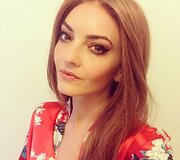 Jocelyn Binder su peruku 2014-ųjų liepą