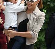 Jennifer Lopez su sūnumi Maxu 2011-aisiais