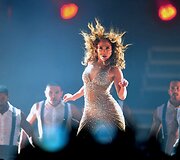 Jennifer Lopez 2012-aisiais