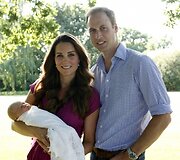 Princas Williamas ir Kembridžo hercogienė Catherine su sūnumi George'u 2013-ųjų rugpjūtį