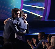 Filmo &bdquo;Dėl mūsų likimo ir žvaigždės kaltos&ldquo; aktoriai Shailene Woodley, Natas Wolffas ir Anselis Elgortas