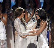&bdquo;Mis Visata&ldquo; Gabriela Isler su pirmąja vicemis ispane Patricia Yurena Rodriguez
