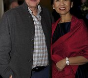 Holivudo prodiuseris Izidor Gordon ir bankininkė i&scaron; &Scaron;veicarijos Galina Sato