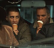 Komedija &bdquo;Traukinio apiplė&scaron;imas, kurį įvykdė Saulius ir Paulius&ldquo;