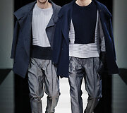 &bdquo;Giorgio Armani&ldquo; kolekcijos modelis