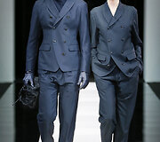 &bdquo;Giorgio Armani&ldquo; kolekcijos modelis