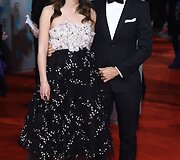 Keira Knightley ir Jamesas Rightonas