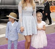 Jennifer Lopez su vaikais Maxu ir Emme