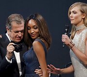 Mario Testino, Jourdan Dunn ir Karlie Kloss