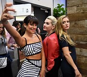 Lea Michele, Abigail Breslin ir Billie Lourd