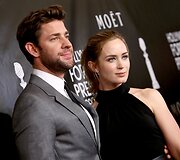 Johnas Krasinski ir Emily Blunt 