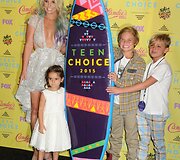 Britney Spears su dukterėčia Lexi ir sūnumis Seanu Prestonu ir Jaydenu Jamesu