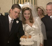 Mattas Damonas ir Angelina Jolie filme &bdquo;Patikimas piemuo&ldquo;