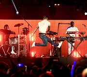 &bdquo;Maroon 5&ldquo;