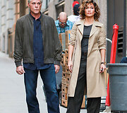 Ray Liotta ir Jennifer Lopez serialo &bdquo;Shades of Blue&ldquo; filmavimo aik&scaron;telėje 